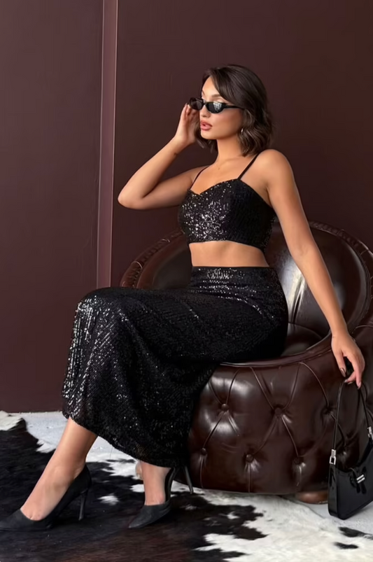 Jupe Longue Noire à Paillettes – Élégante & Scintillante