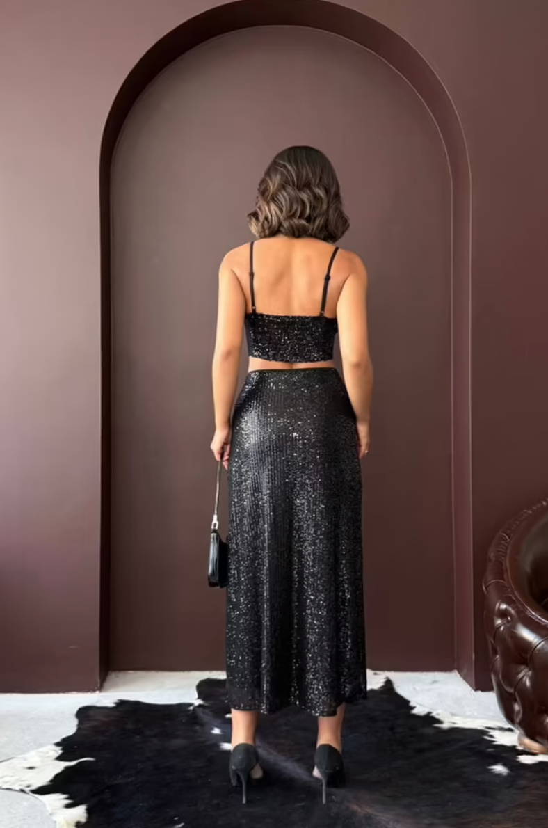 Jupe Longue Noire à Paillettes – Élégante & Scintillante